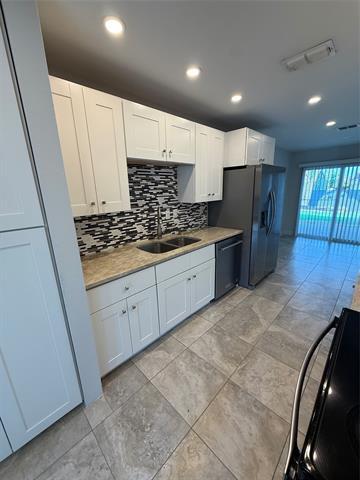 Foto del edificio - 6405 Tyler Ct