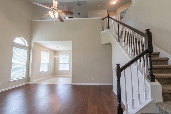 Building Photo - 1508 Paint Brush Dr