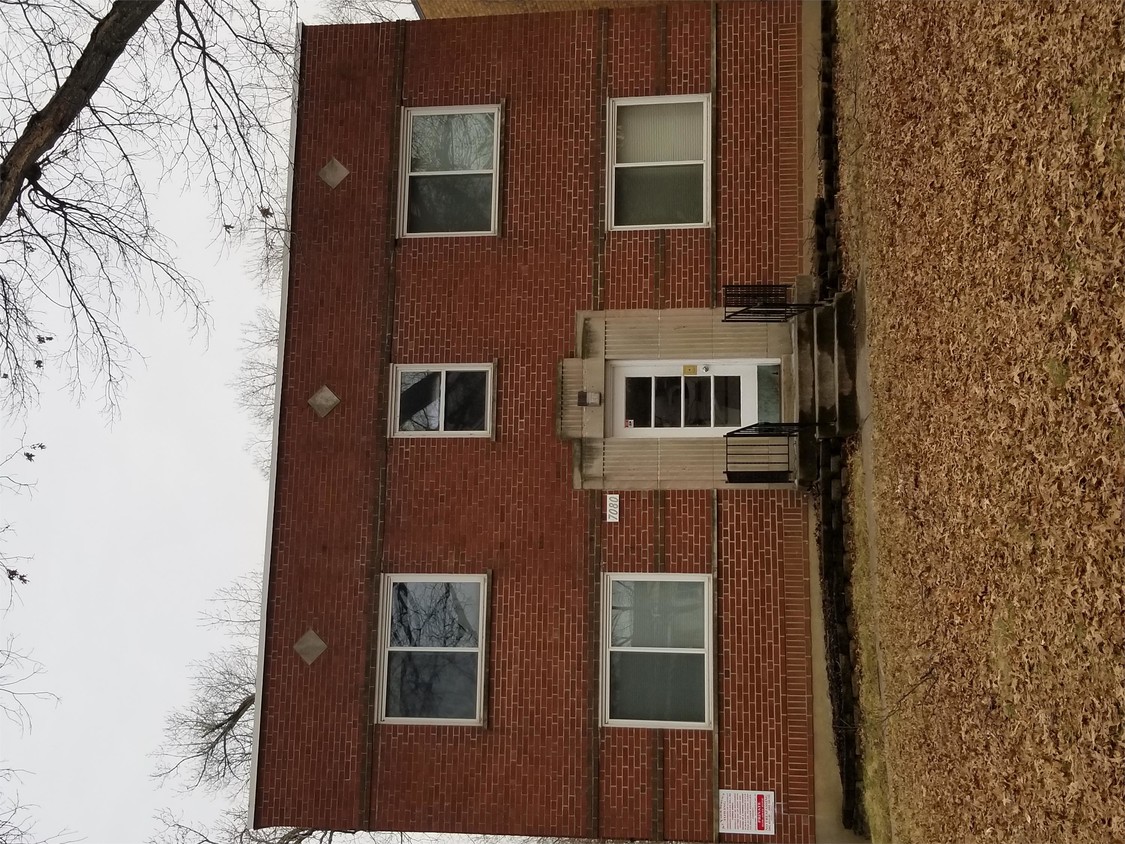 Primary Photo - 7080 Eastlawn Dr