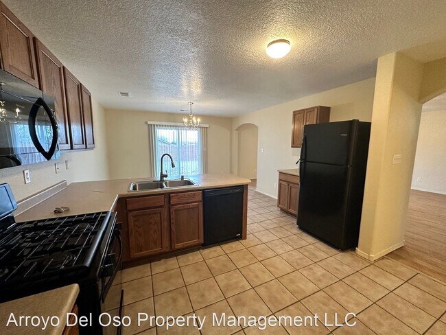 Foto del edificio - 4 br, 2.5 bath House - 760 Bear Grass Cour...