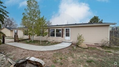 Building Photo - 6745 Foxtrot Ln