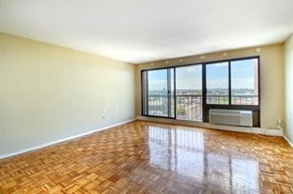 Building Photo - 1105 Massachusetts Ave
