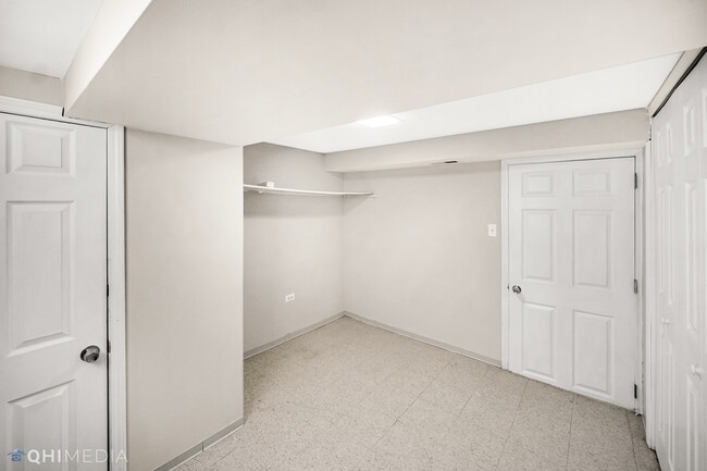 Foto del edificio - 5315 S Hamlin Ave