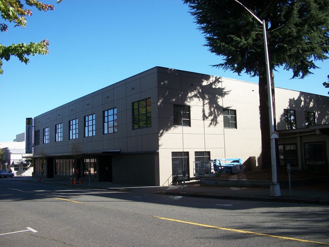 Primary Photo - Franklin Lofts