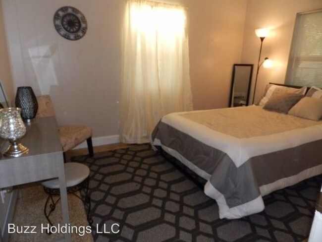 Foto del edificio - 1543 W River Ln