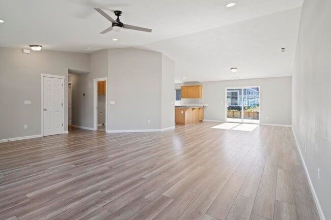 Foto del edificio - 1004 Brandon Way