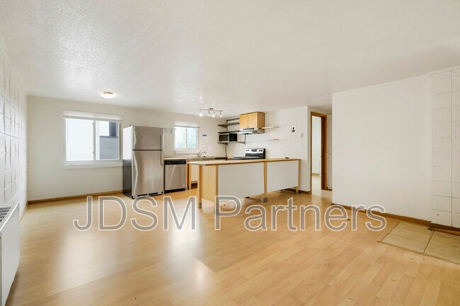Foto del edificio - 2860 W 32nd Ave