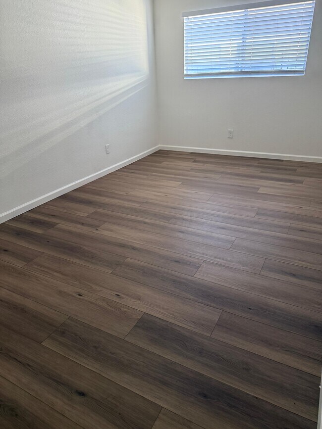 Foto del edificio - 5436-4 Imperial Ave
