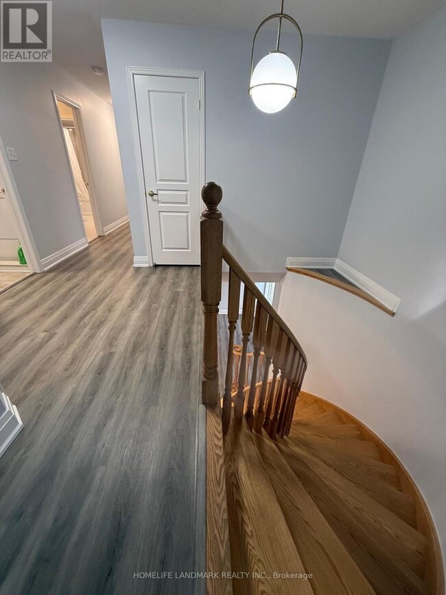 Photo du bâtiment - 1268 Blencowe Cres