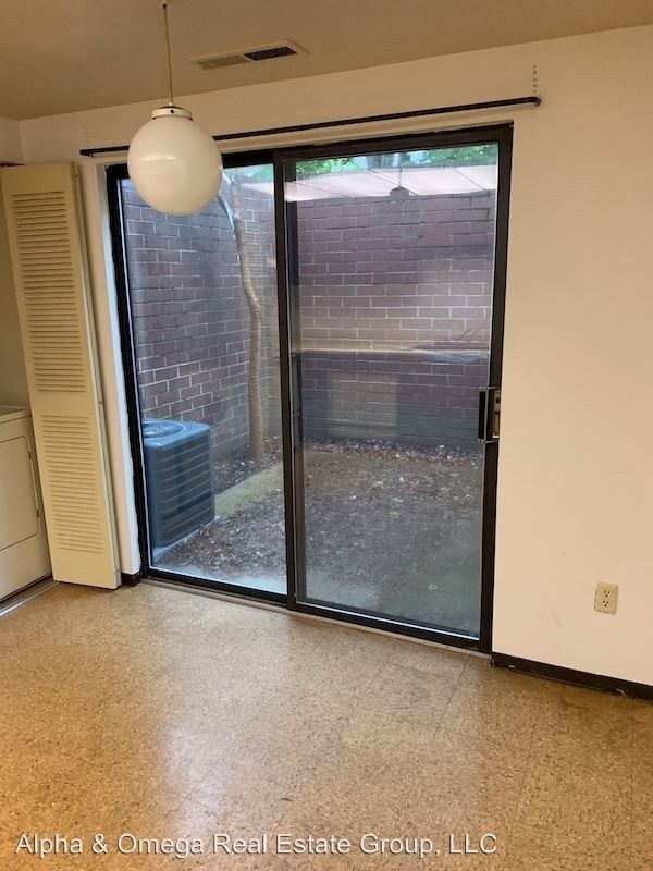 Foto del edificio - 289-295 Cline Ave