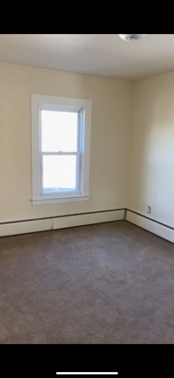 Building Photo - 14 7th St