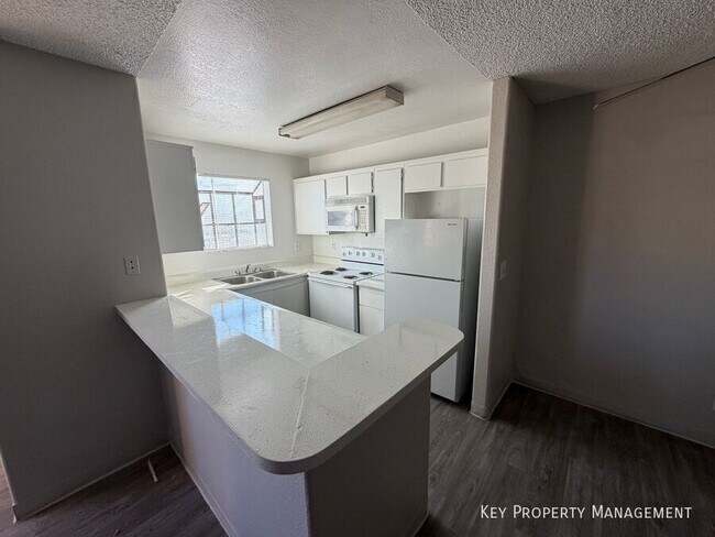 Foto del edificio - 2989 Juniper Hills Blvd