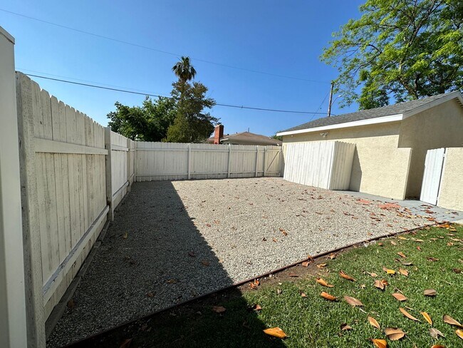 Foto del edificio - 3917 W Chandler Blvd