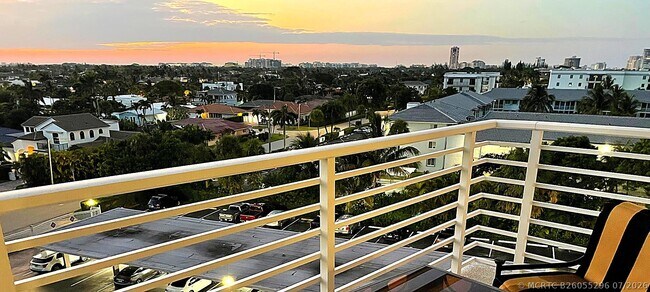 Building Photo - 2851 S Ocean Blvd