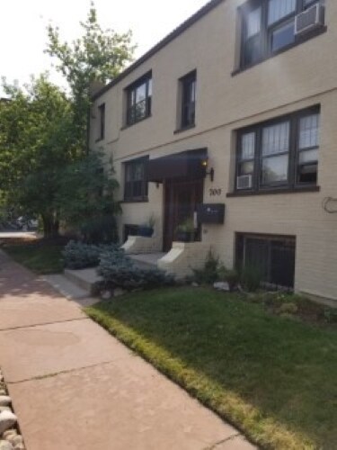 Foto del edificio - 700 E Ellsworth Ave