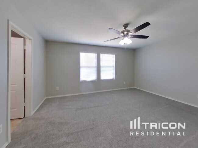 Foto del edificio - 6739 Foster Fields