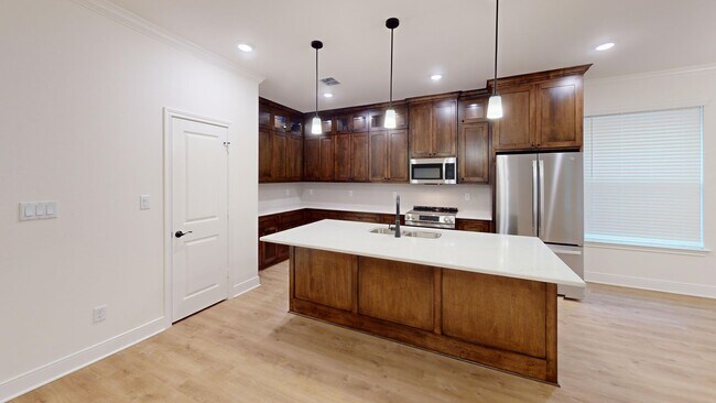 Building Photo - Bowie- 3BR/2BA w/ 2-car garage