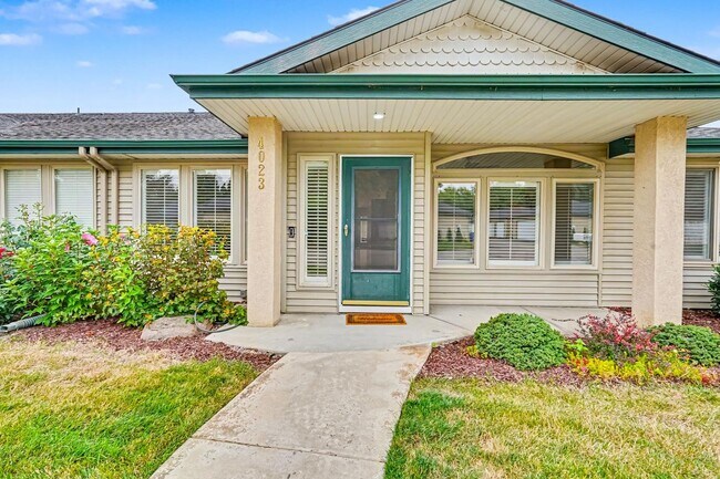 Building Photo - Luxury Single-Level Home Near the Boise River | Office + 3-Car Garage