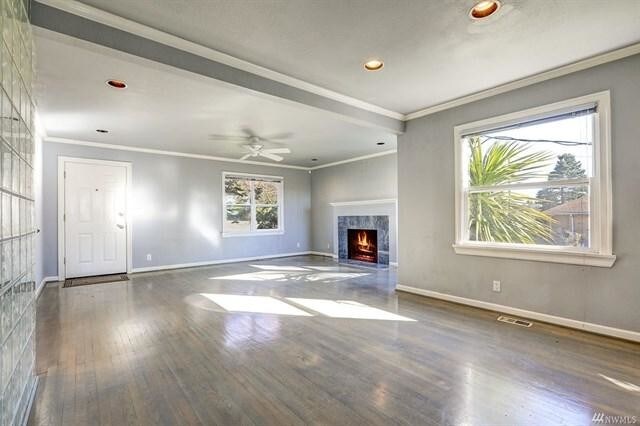 Building Photo - 9203 Phinney Ave N