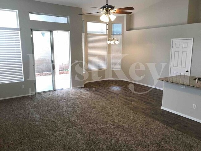 Building Photo - 5024 Tropical Ridge Ct