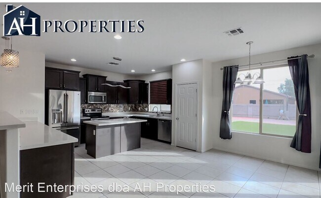 Building Photo - 3 br, 2 bath House - 2133 E AIRE LIBRE AVE