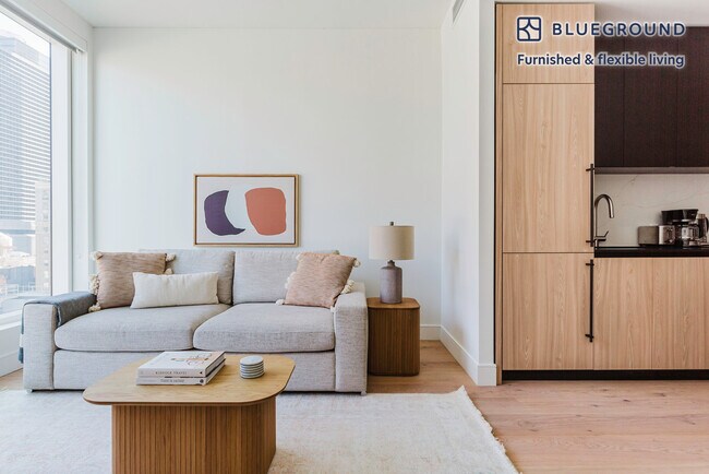 Foto del edificio - 312 W 43rd St