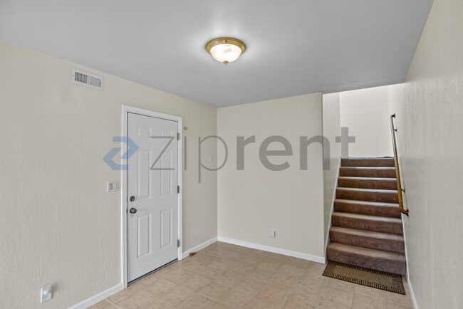 Building Photo - 78 St Marks Ct