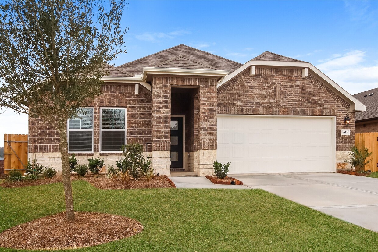 Foto principal - 610 Ellwood Terrace Ln