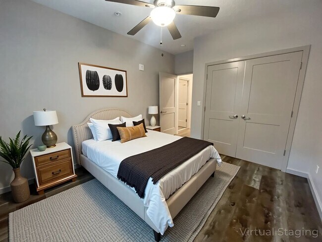 Foto del edificio - 2 Bedroom 2 Bath Garden Level Lakeside Apartment for rent in  Branson, MO - Offering Flexible Lea...