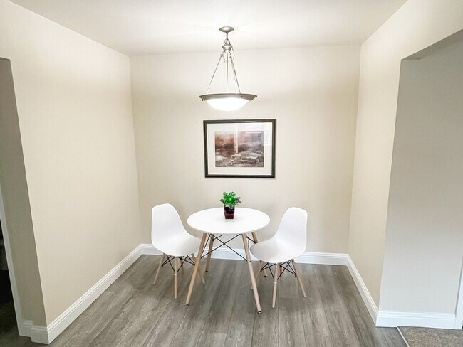 Foto del edificio - 12701 N Pennsylvania Ave