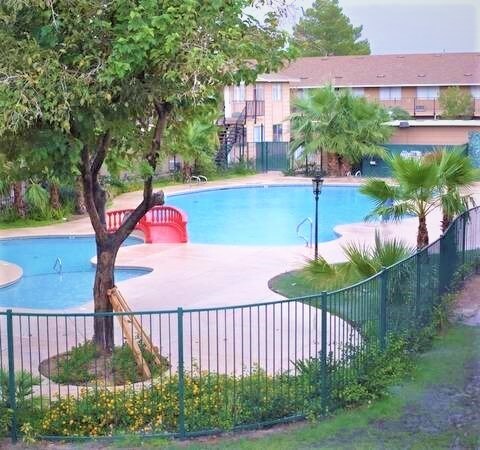 Foto del edificio - 4800 E Charleston Blvd
