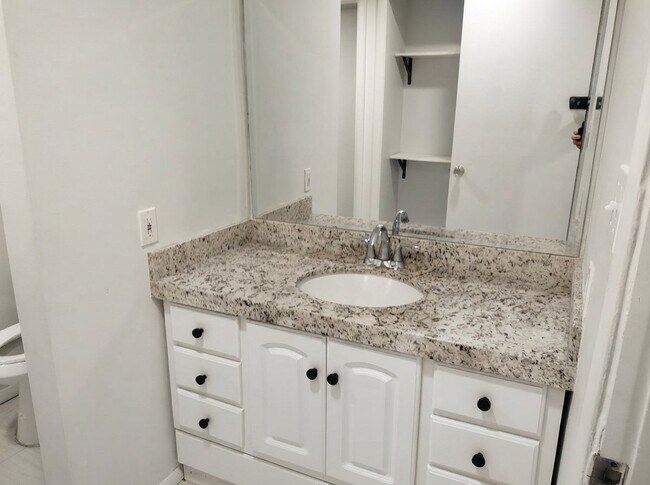 Foto del edificio - 11257 Cedar View Cir