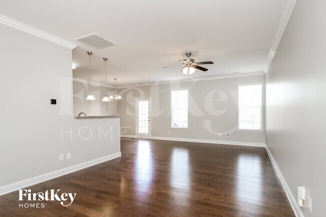 Foto del edificio - 1643 Ashmead Ln