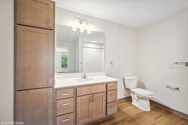 Building Photo - Ride Apartments