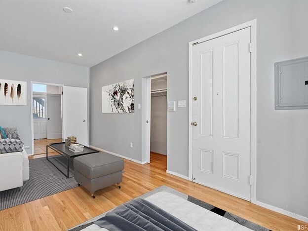 Living Area - 325 Castro St