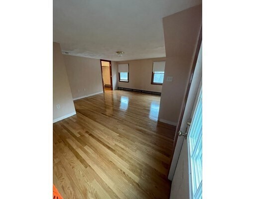 Building Photo - 7 Lydon Ct