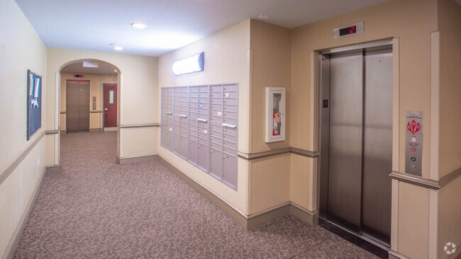 Lobby - University City Associates
