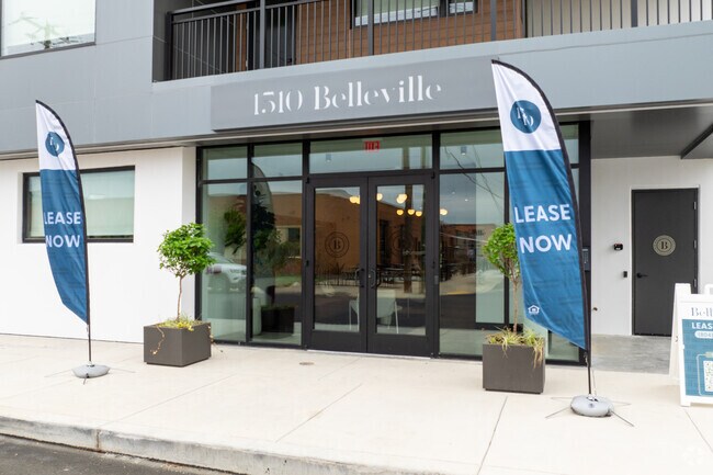 1510 Belleville St - Entrada - 1510 Belleville