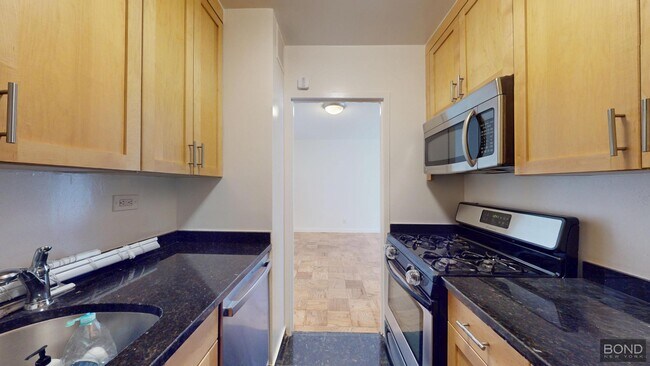 Foto del edificio - 247 W 87th St