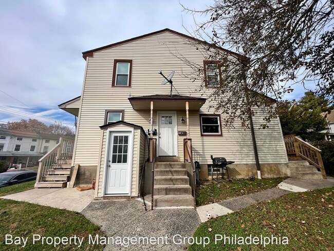 Building Photo - 2 br, 1 bath House - 3950 Mary St Unit 2