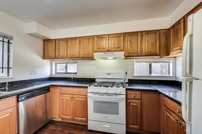 Foto del edificio - 1421 38th Ave