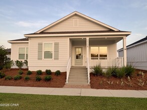 Building Photo - 2208 Warbler St