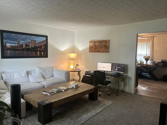 Foto del edificio - 14268 Prospect Rd