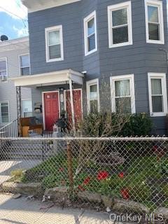 Primary Photo - 134 Webster Ave
