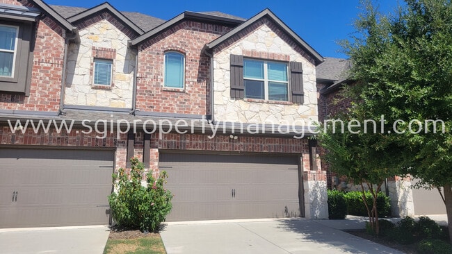 Photo - 709 Lowveld Dr House
