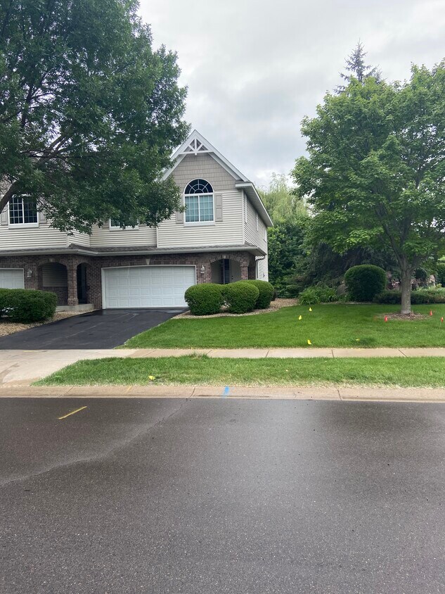 Foto principal - 3735 Fox Tail Trl NW