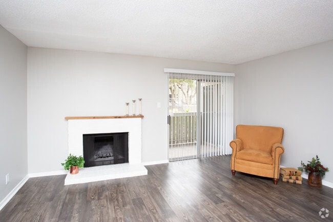 A2 - Woodstone Apartments