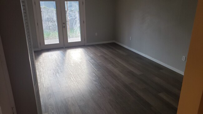 Foto del edificio - TOWNHOUSE 3 -1/2