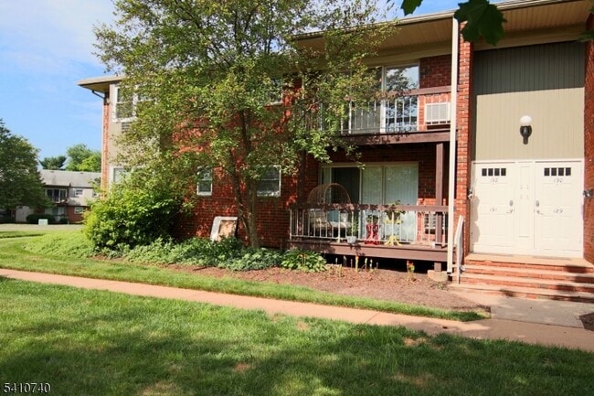 Building Photo - 515 Andria Ave