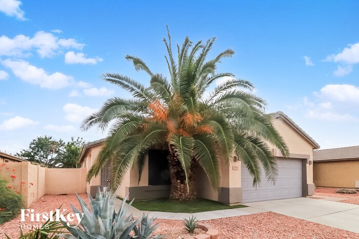 Primary Photo - 5777 W Golden Ln